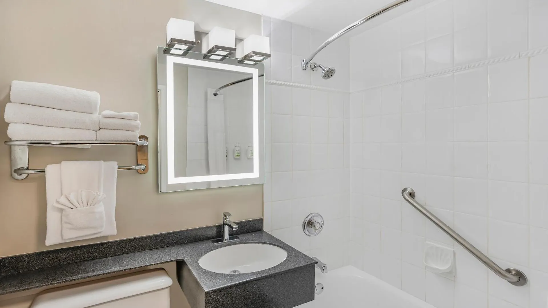 *** Hotel Days Inn By Wyndham Victoria On The Harbour Canada